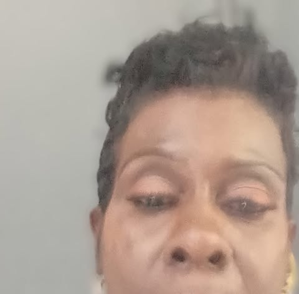 Meet your Posher, Renee